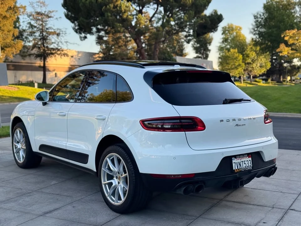 2017 Porsche Macan - Image 6 of 20
