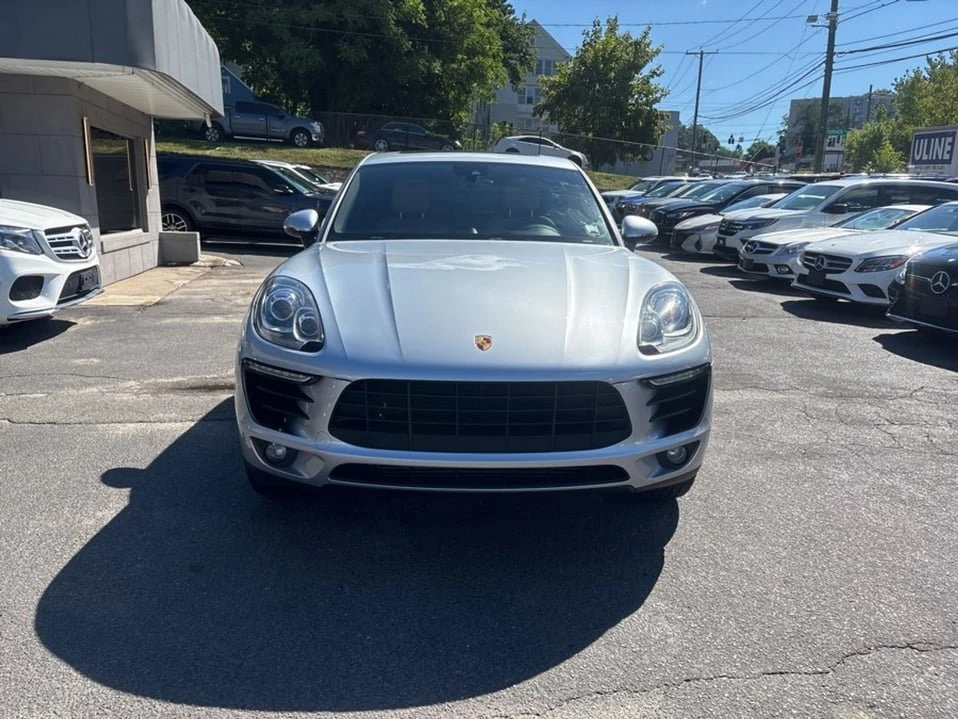 2017 Porsche Macan - Image 2 of 20
