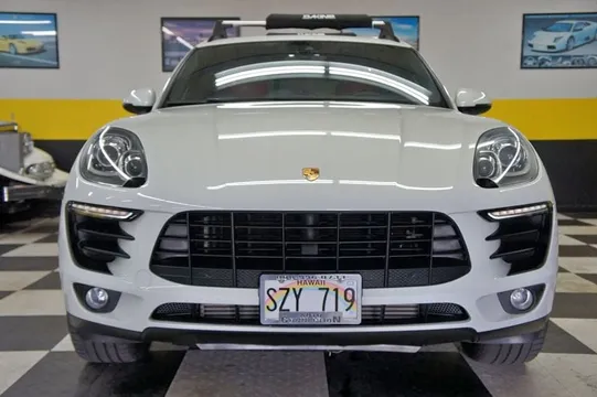 2017 Porsche Macan