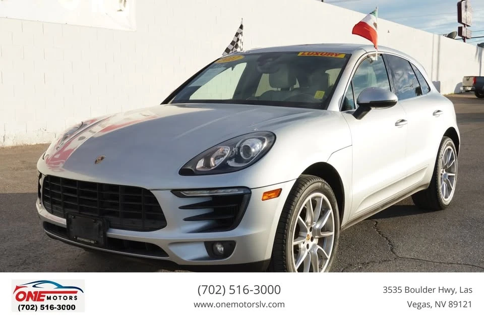 2017 Porsche Macan - Image 2 of 20
