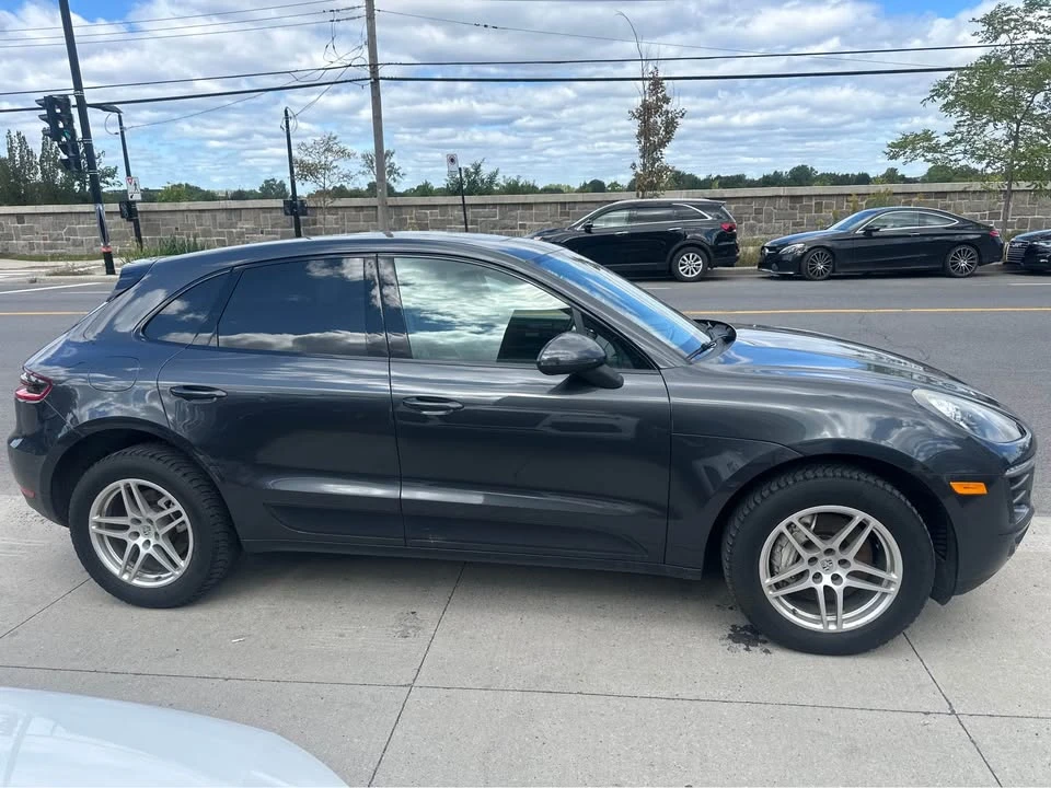 2017 Porsche Macan - Image 4 of 10