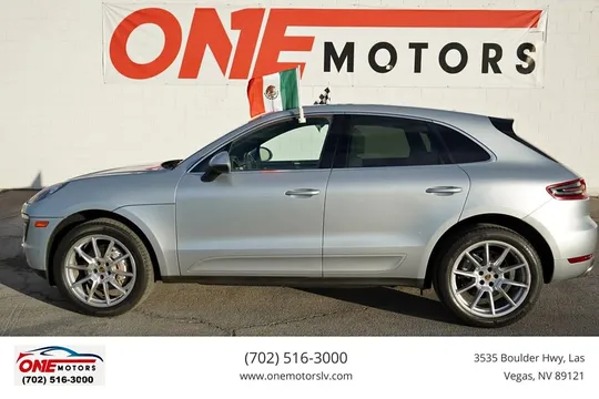 2017 Porsche Macan Macan