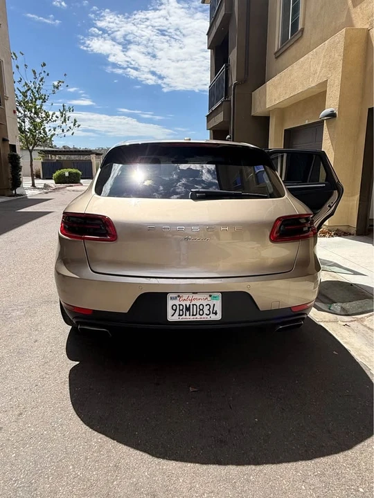2017 Porsche Macan - Image 3 of 7