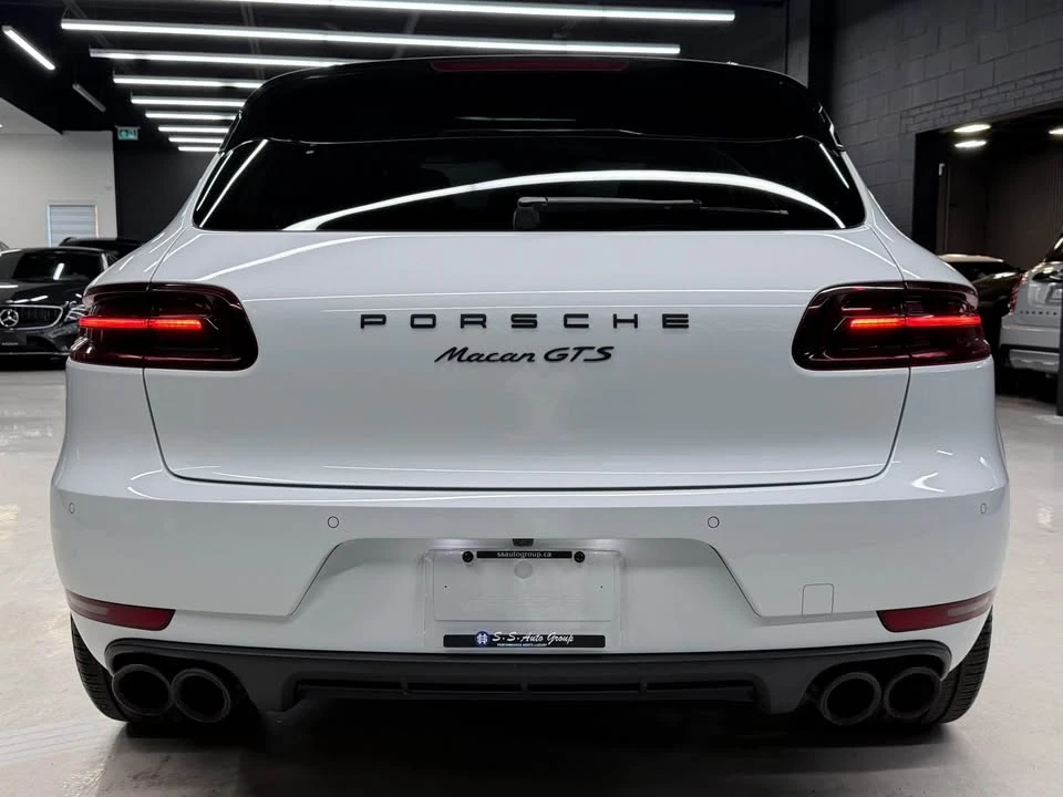 2017 Porsche Macan - Image 4 of 16
