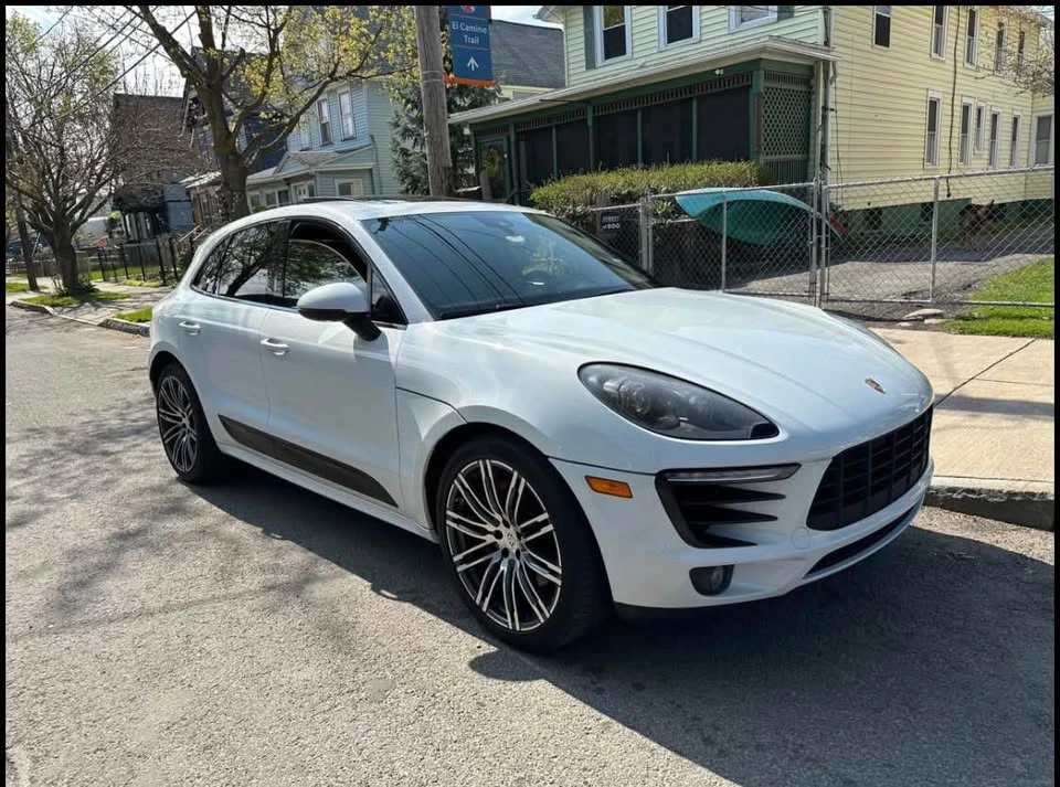 2017 Porsche Macan - Image 5 of 10