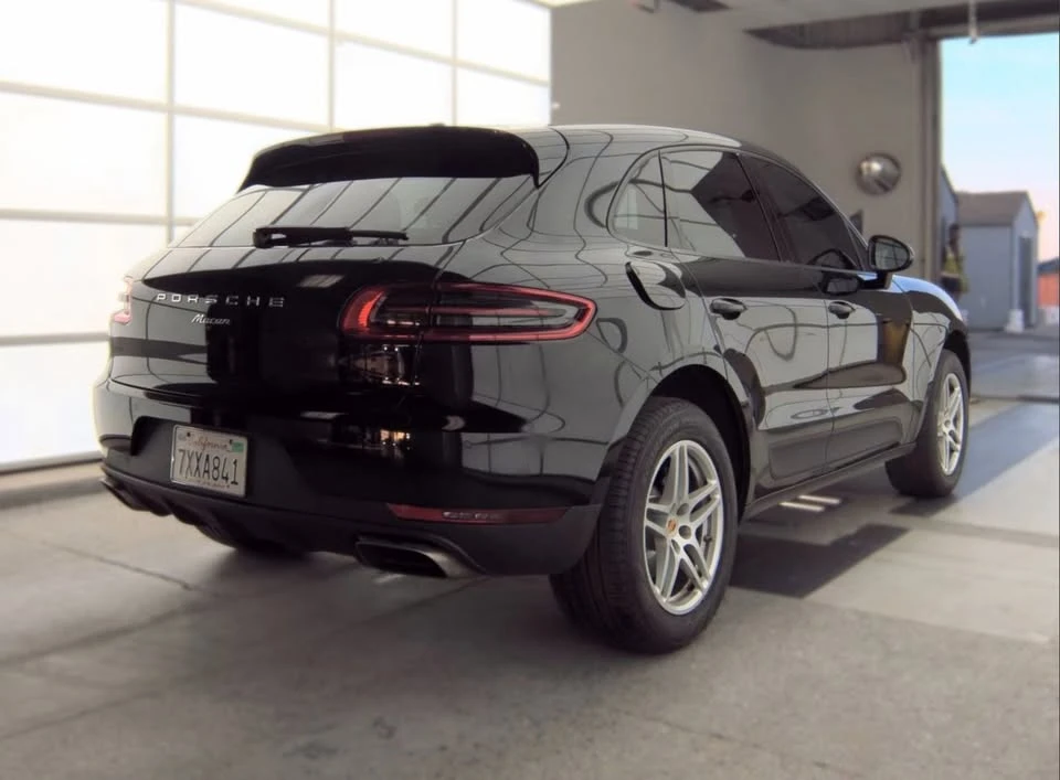 2017 Porsche Macan - Image 4 of 8