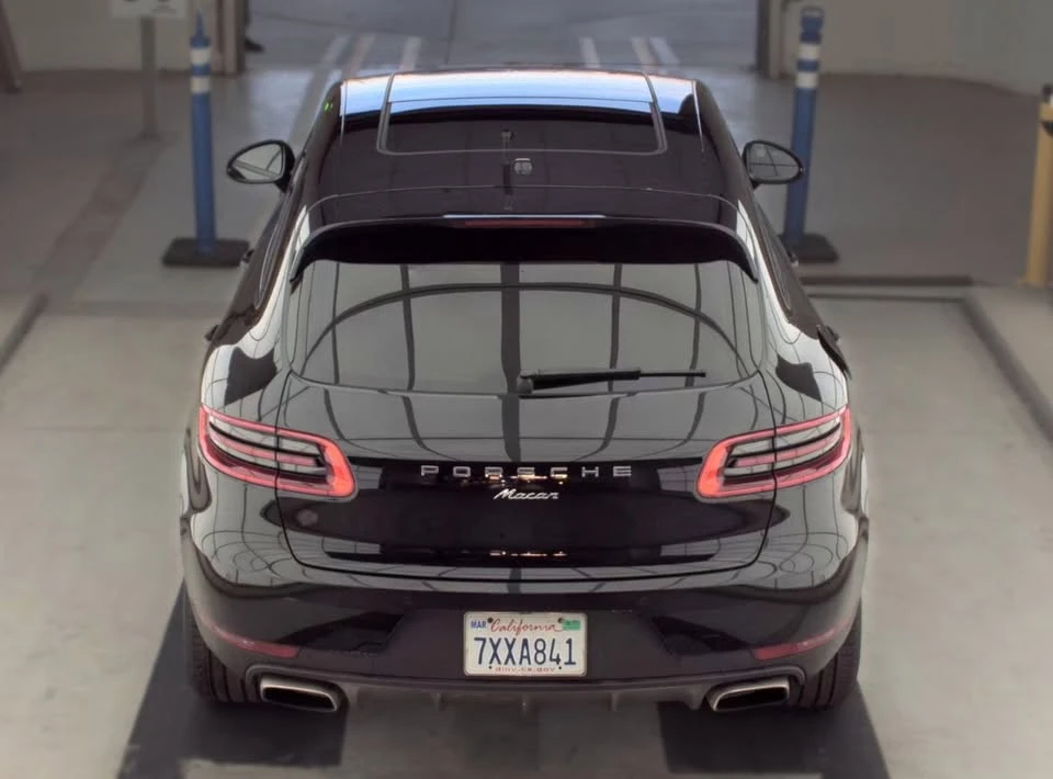 2017 Porsche Macan - Image 5 of 8