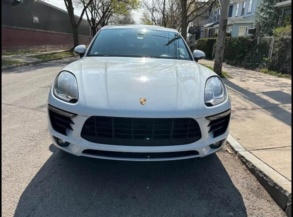 2017 Porsche Macan - Image 5 of 12