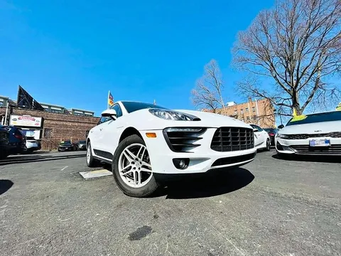 2017 Porsche Macan