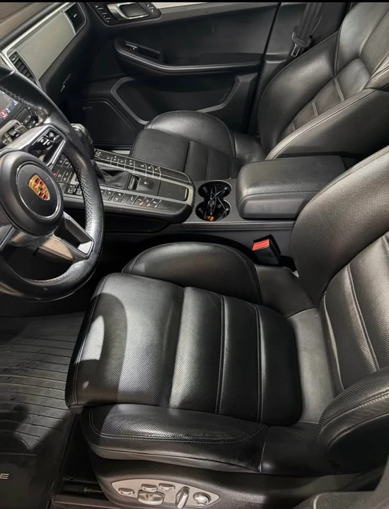 2017 Porsche Macan - Image 3 of 6