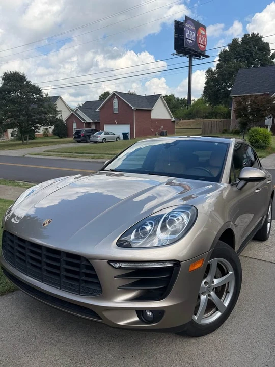 2017 Porsche Macan - Image 7 of 12