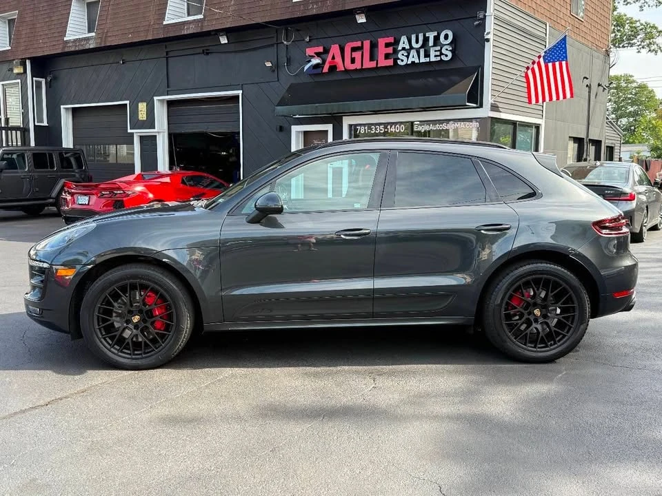 2017 Porsche Macan - Image 2 of 16