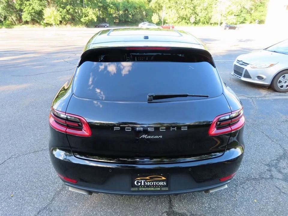 2017 Porsche Macan - Image 13 of 20
