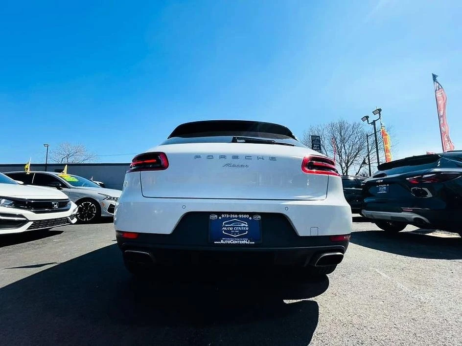 2017 Porsche Macan - Image 7 of 19