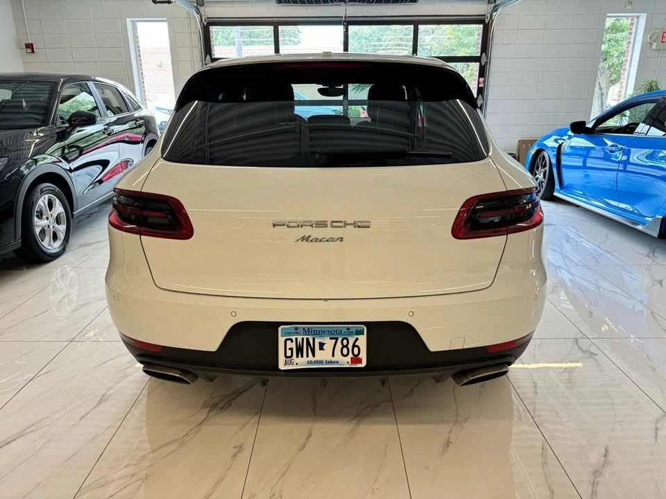 2017 Porsche Macan - Image 6 of 20