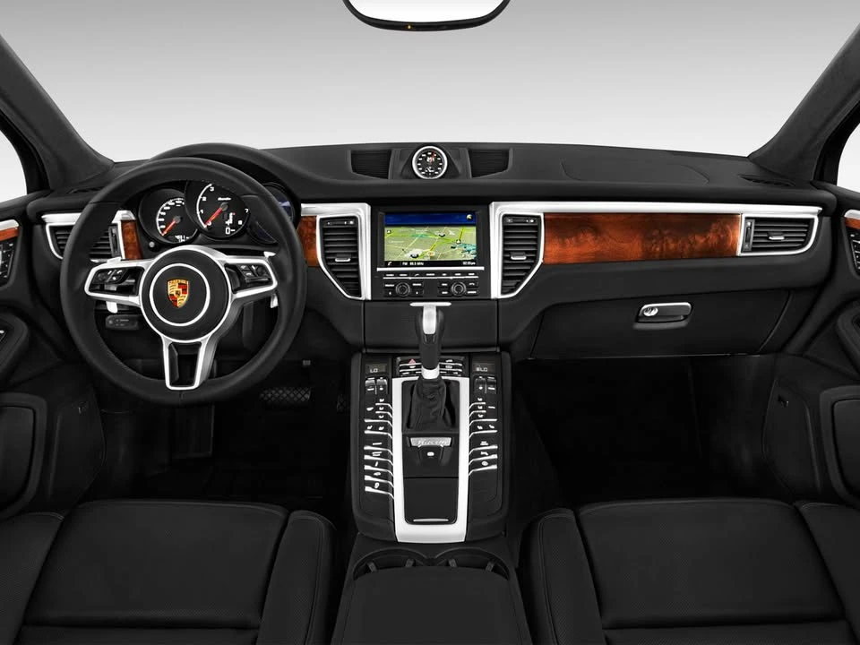 2017 Porsche Macan - Image 15 of 20