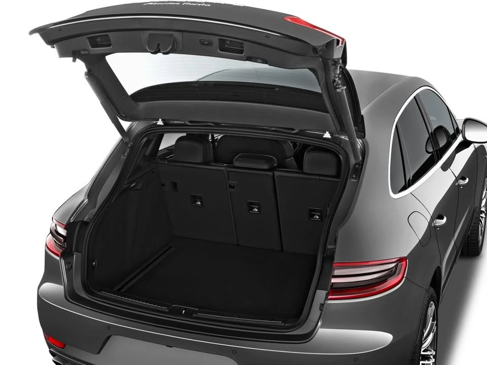 2017 Porsche Macan - Image 9 of 20