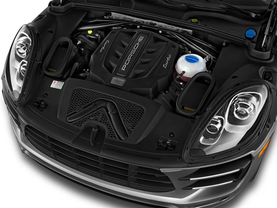 2017 Porsche Macan - Image 17 of 20