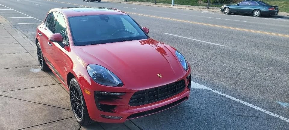 2017 Porsche Macan - Image 2 of 5