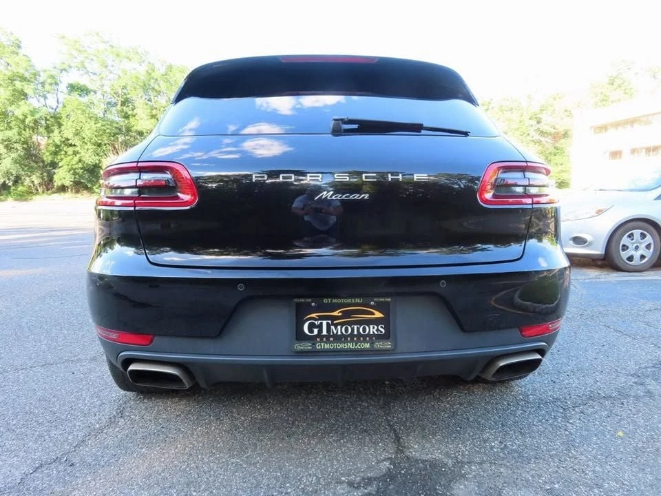 2017 Porsche Macan - Image 12 of 20