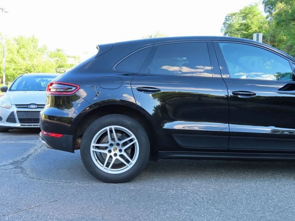 2017 Porsche Macan - Image 16 of 20