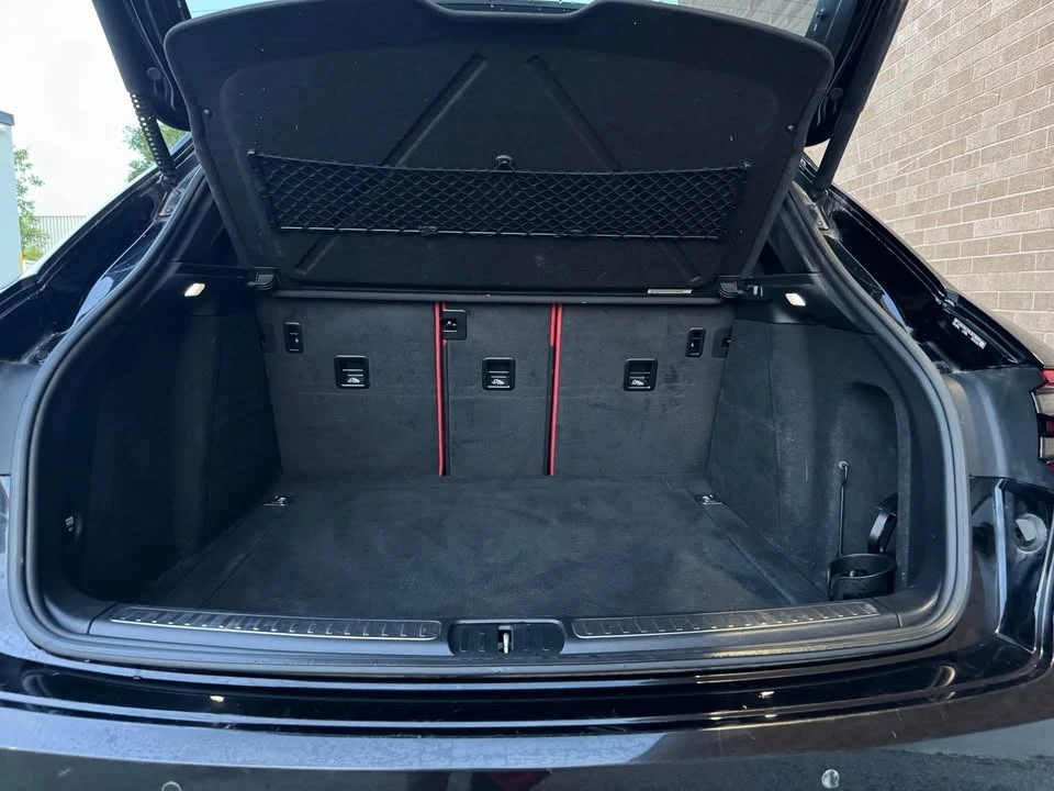 2017 Porsche Macan - Image 19 of 20