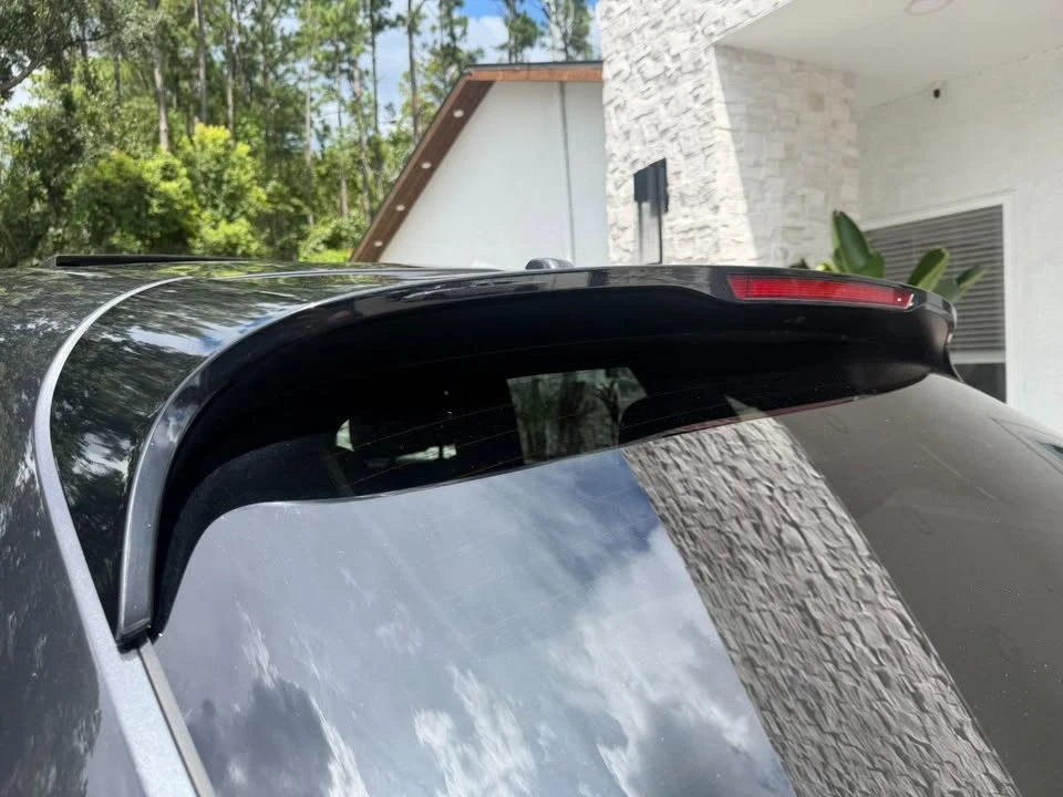 2017 Porsche Macan - Image 14 of 20
