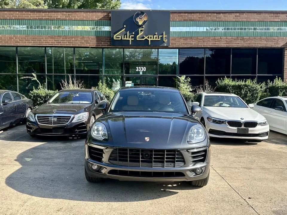 2017 Porsche Macan - Image 2 of 19