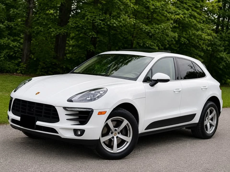 2017 Porsche Macan - Image 9 of 20
