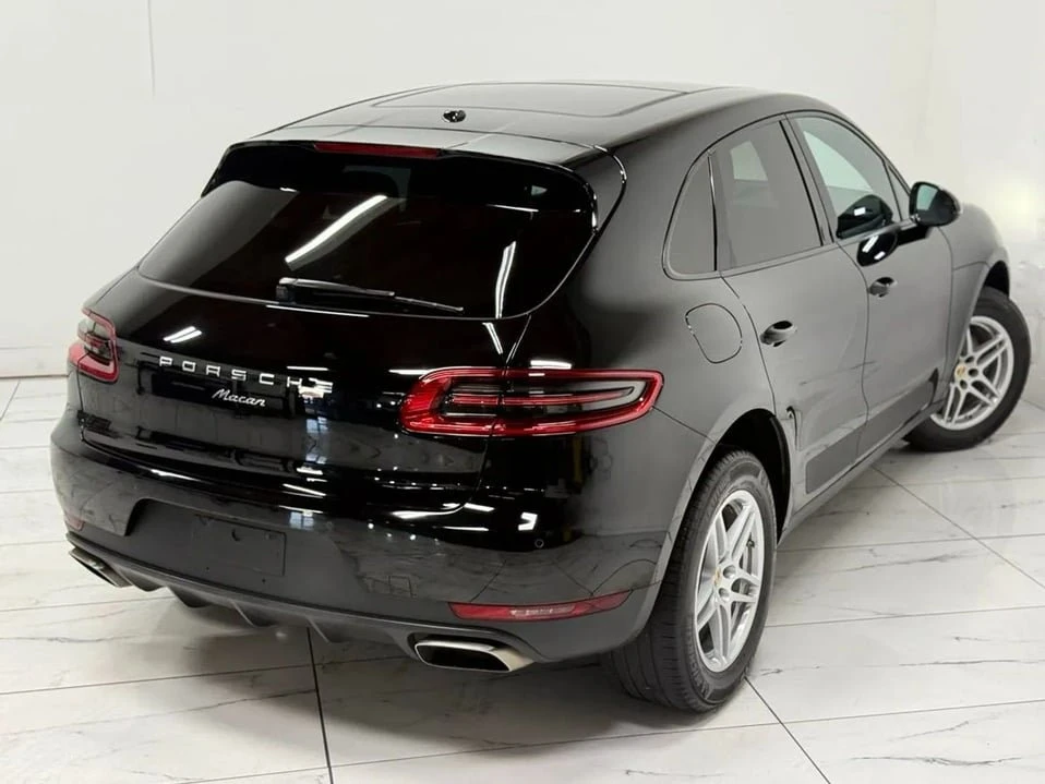 2017 Porsche Macan - Image 12 of 20