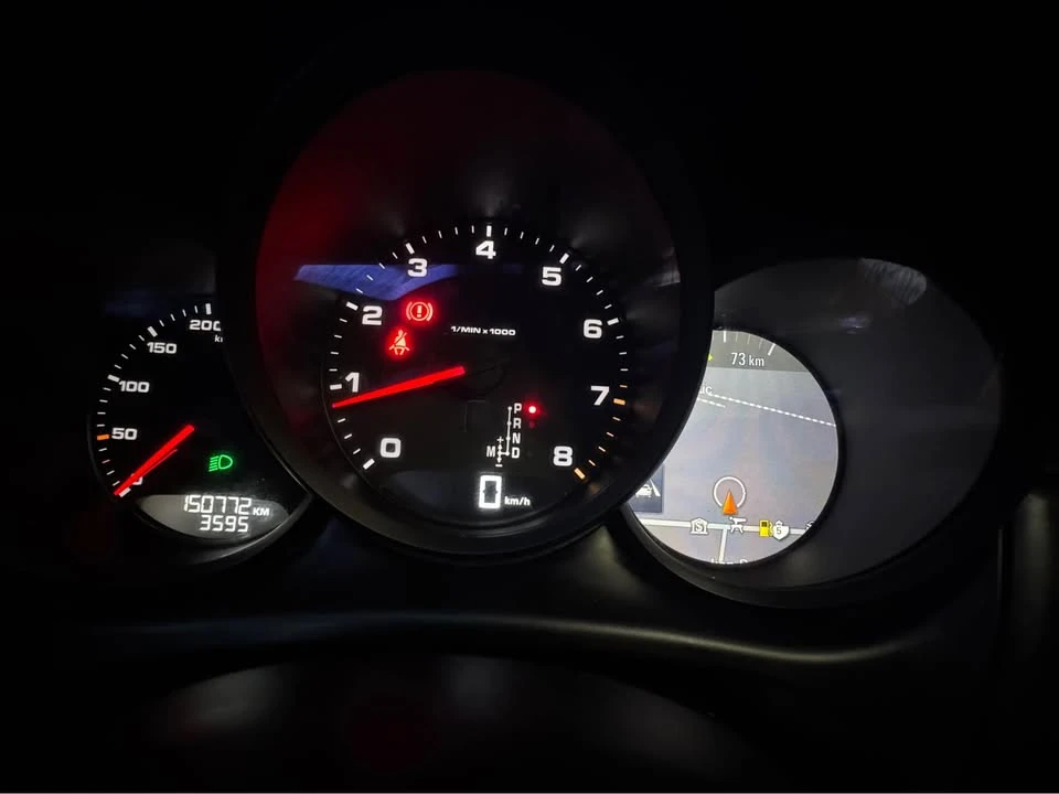 2017 Porsche Macan - Image 13 of 20