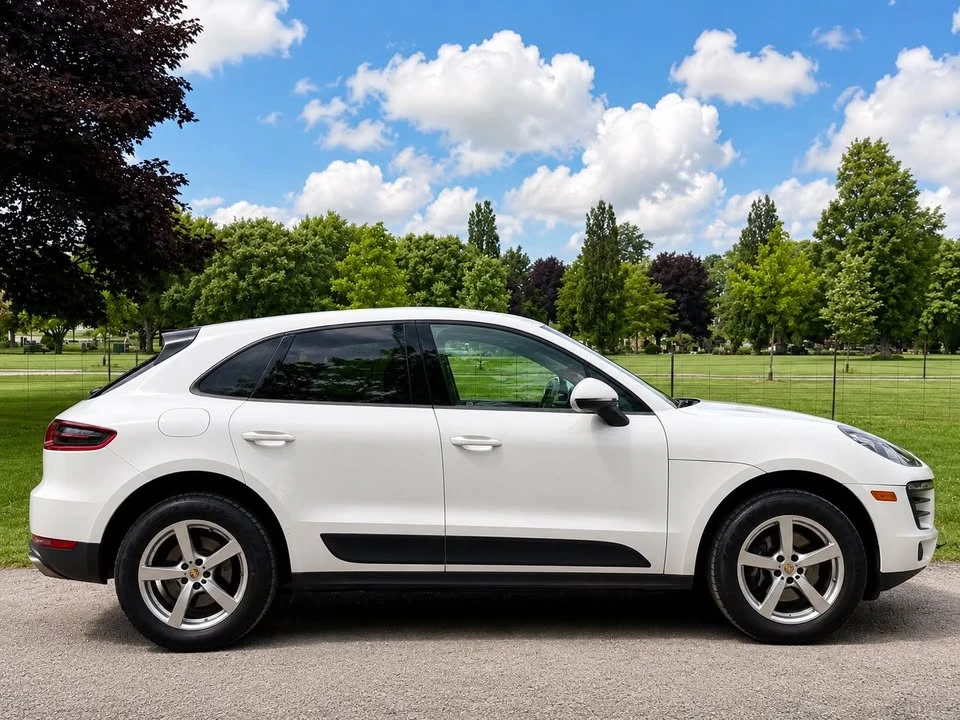 2017 Porsche Macan - Image 7 of 20