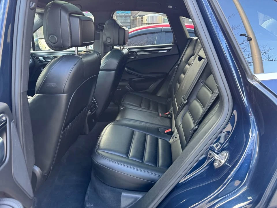 2017 Porsche Macan - Image 17 of 20