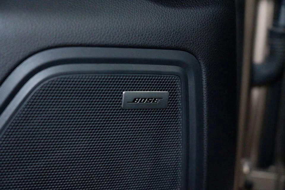 2017 Porsche Macan - Image 17 of 20