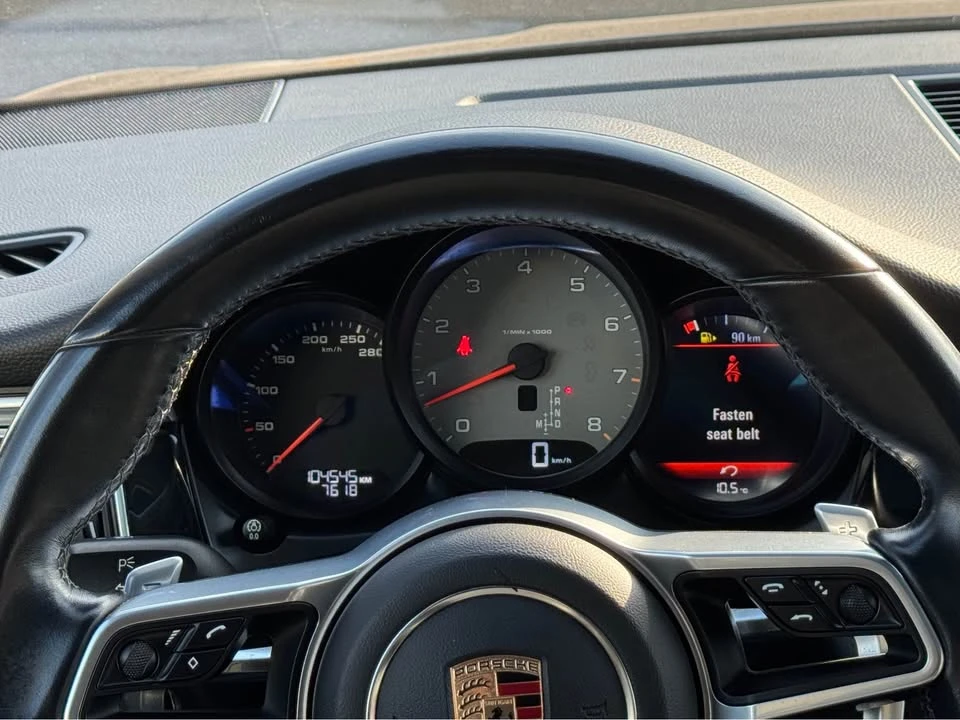 2017 Porsche Macan - Image 14 of 20