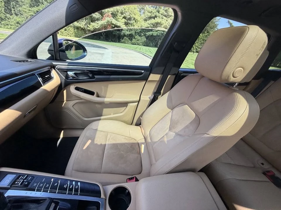 2017 Porsche Macan - Image 12 of 14