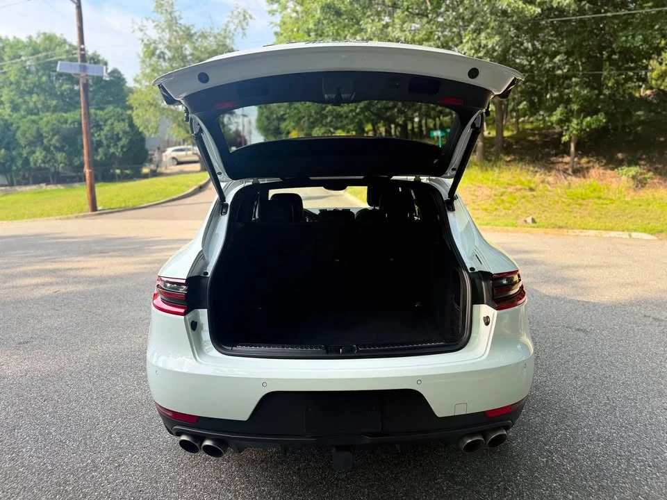 2017 Porsche Macan - Image 3 of 15