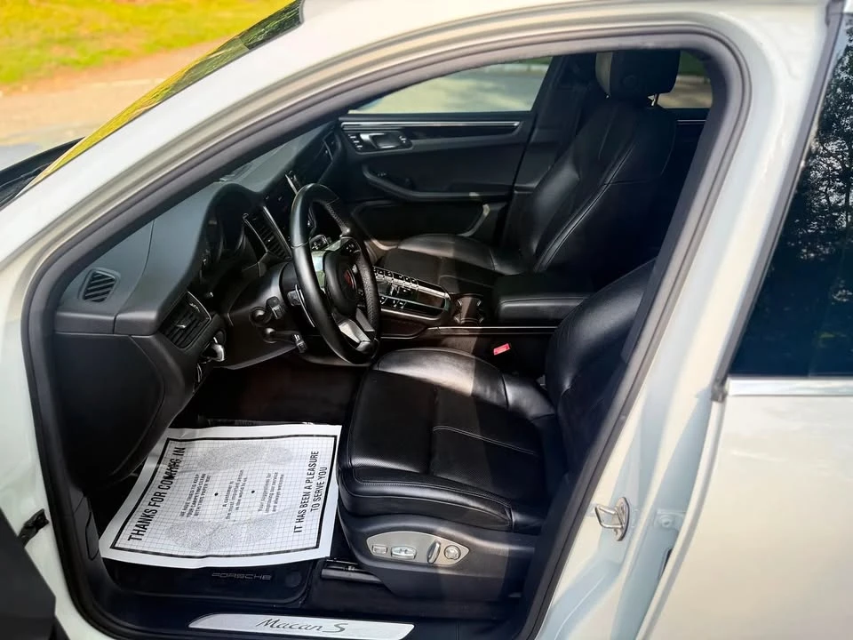 2017 Porsche Macan - Image 7 of 15