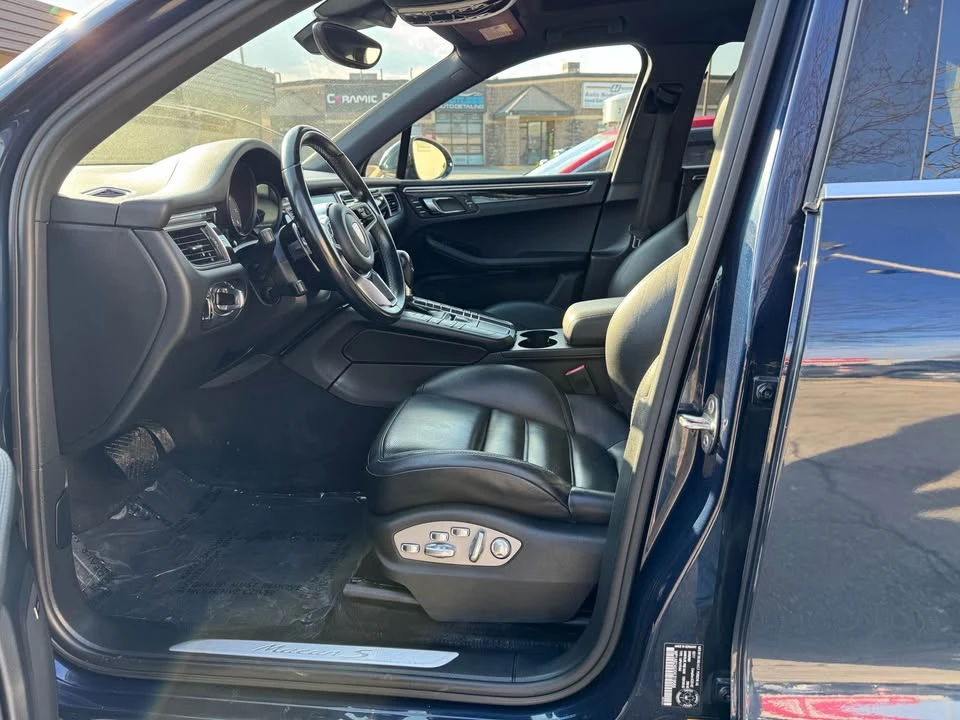 2017 Porsche Macan - Image 10 of 20