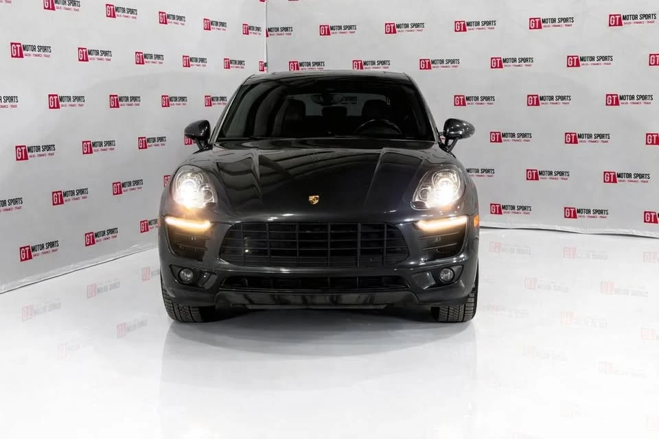 2017 Porsche Macan - Image 2 of 20
