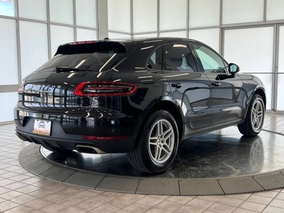2017 Porsche Macan - Image 7 of 20