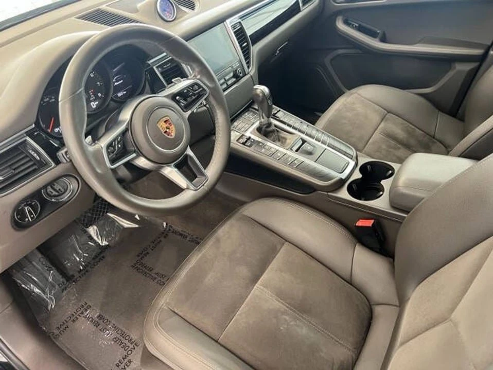 2017 Porsche Macan - Image 11 of 20