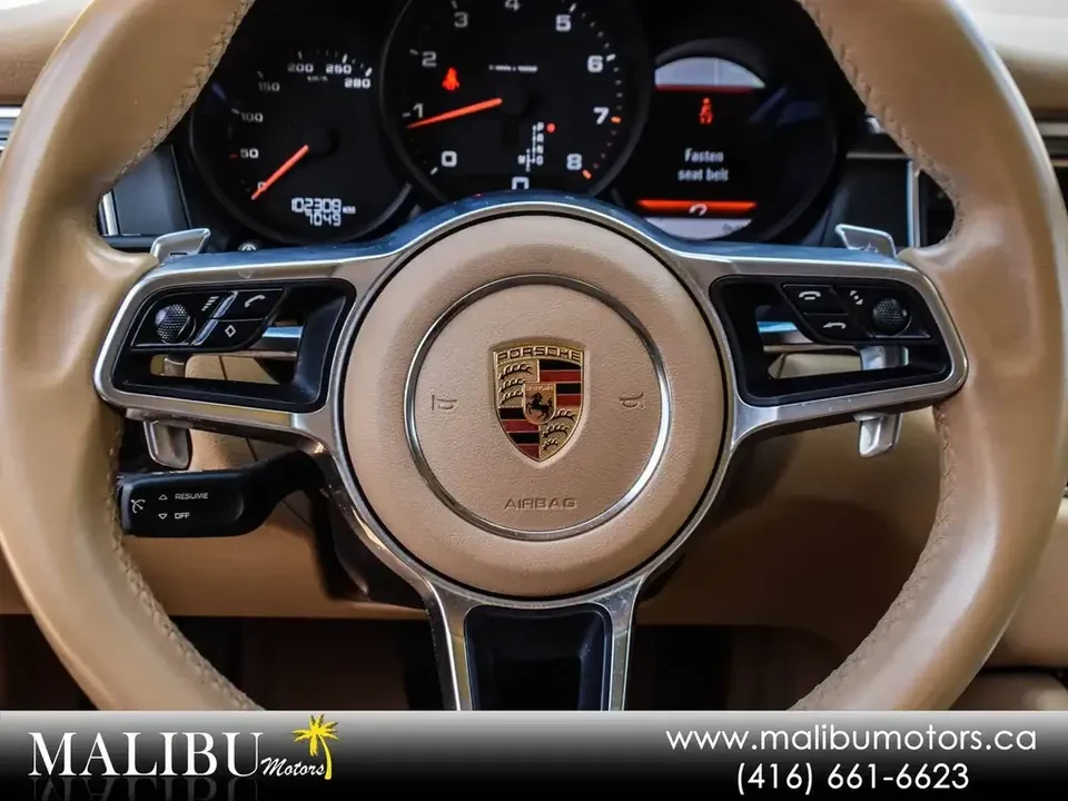 2017 Porsche Macan - Image 15 of 20
