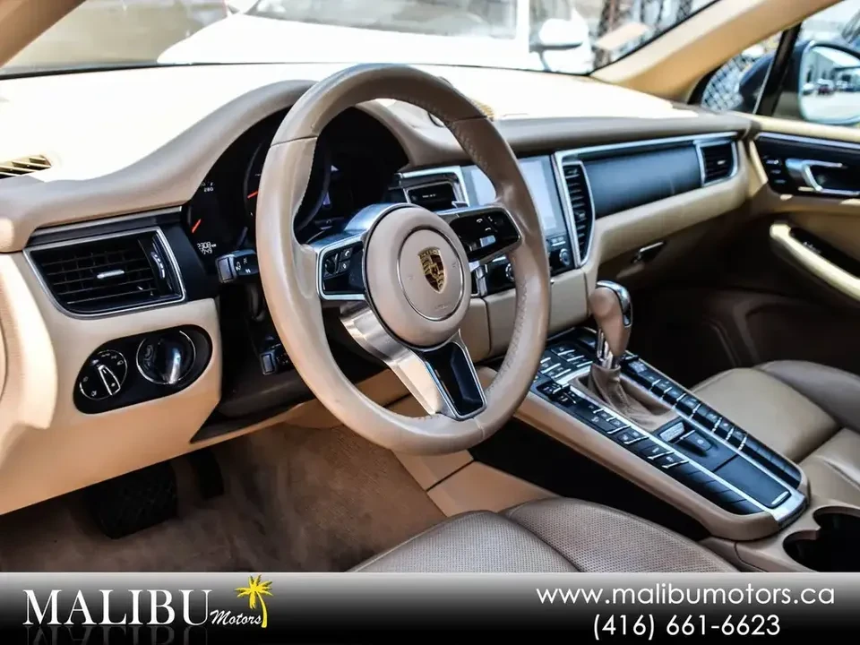 2017 Porsche Macan - Image 9 of 20