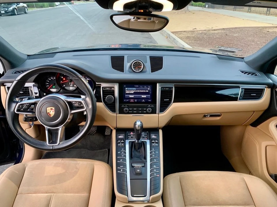 2017 Porsche Macan - Image 5 of 10