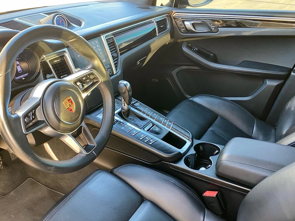 2017 Porsche Macan S - Image 10 of 14