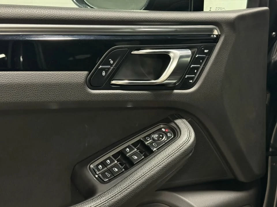 2017 Porsche Macan S - Image 7 of 16