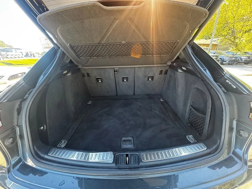 2017 Porsche Macan S - Image 2 of 8