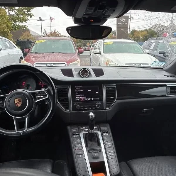 2017 Porsche Macan S - Image 12 of 18
