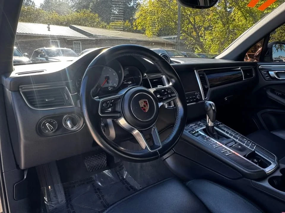 2017 Porsche Macan S - Image 6 of 8
